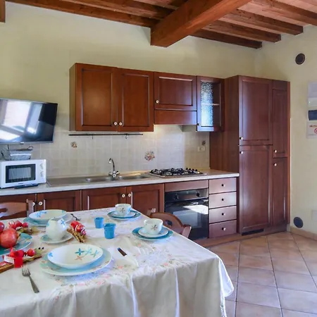 1 Bedroom Lovely Apartment In Marina Di Grosseto Apartmán