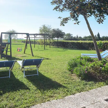 1 Bedroom Lovely Apartment In Marina Di Grosseto * Marina di Grosseto